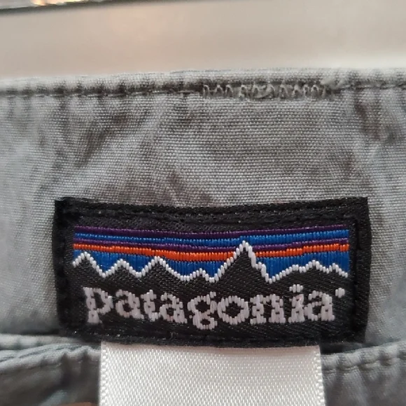 Patagonia Water Girl Women's Gray Capris - Picture 2 of 8